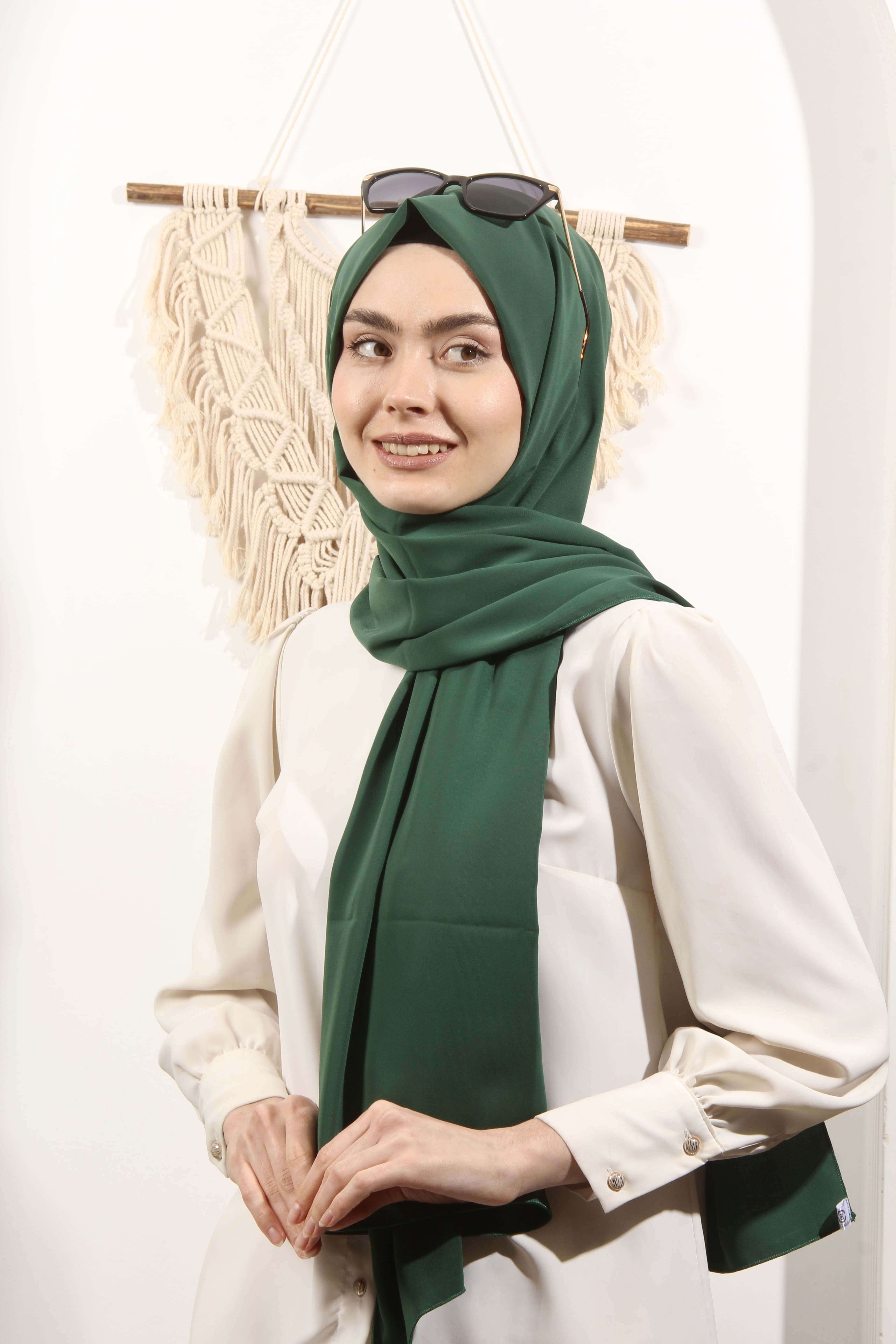 Ay Mina by Dilek Akhisarlı 8612-03 İpek Pamuk Zümrüt Yeşili  Şal